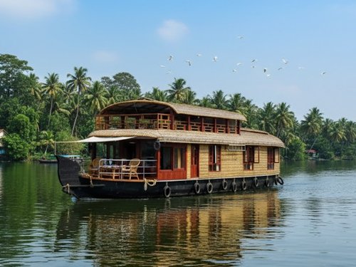 3 Bedroom Kerala Houseboat 3 bedroom houseboat with upper deck and lake view